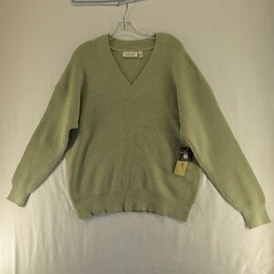 RD Style Stitch Fix Women's V-Neck knit sweater relaxed Sage color Size L NEW